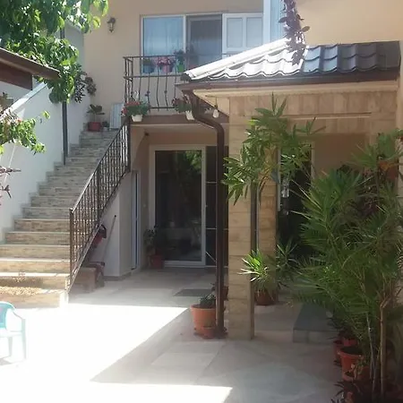 Homestay Casa Genoveva *